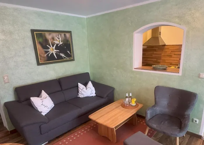 Martinsklause Apartman *